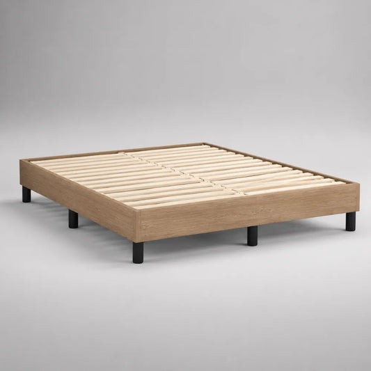 Letto matrimoniale 160 x 200 cm in pannello truciolare effetto rovere naturale con gambe in acciaio nero struttura a piattaforma bassa con rete a doghe